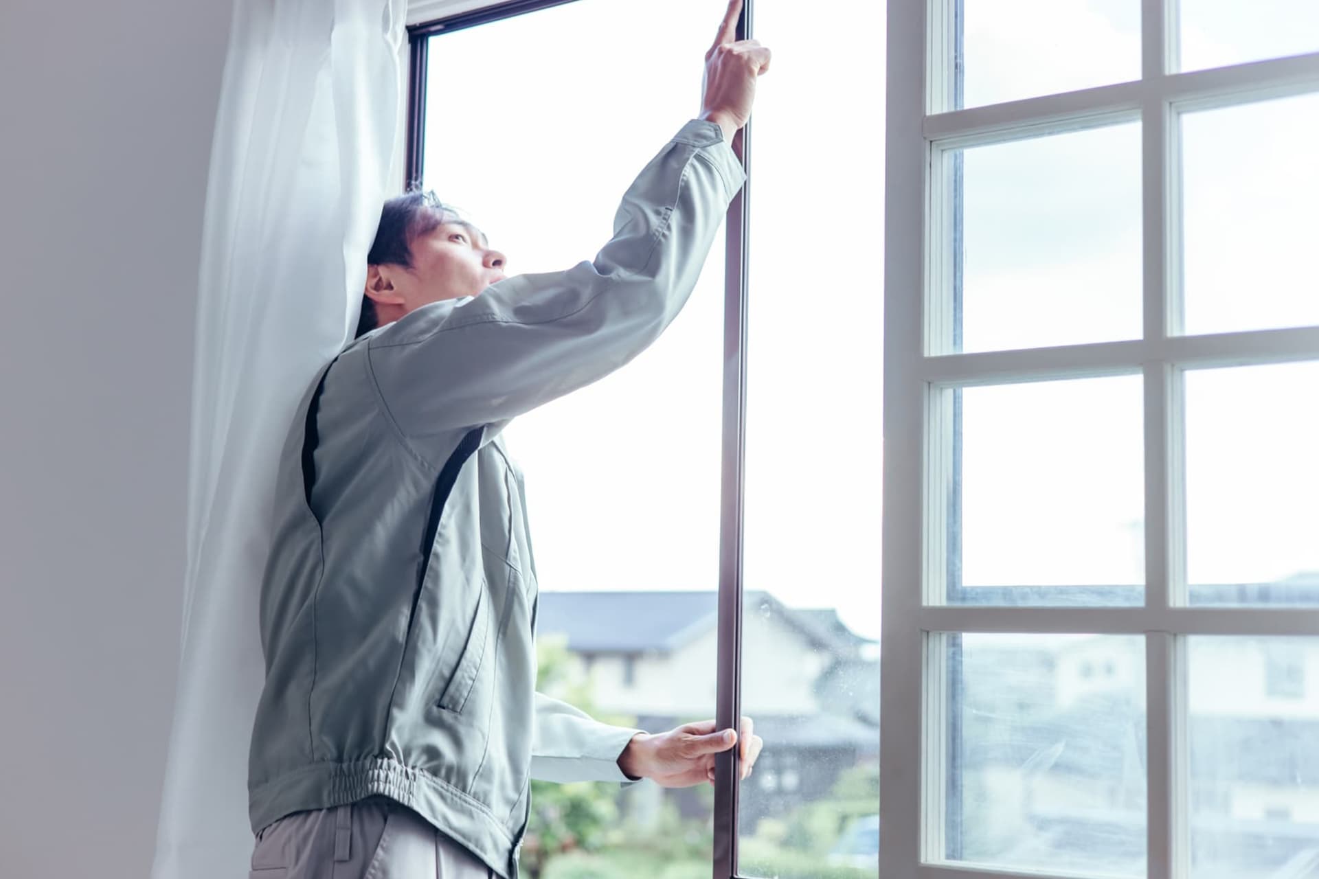 玄関ドアやサッシの交換